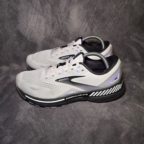 Brooks Adrenaline GTS 23 Running Shoes Womens Sz 11B Athletic Sneakers Trainers. - Picture 2 of 9